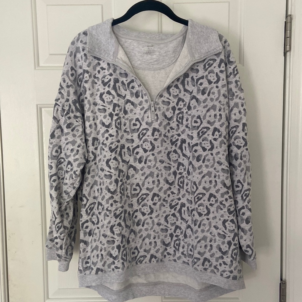AERIE gray cheetah/leopard oversized quarter zip!